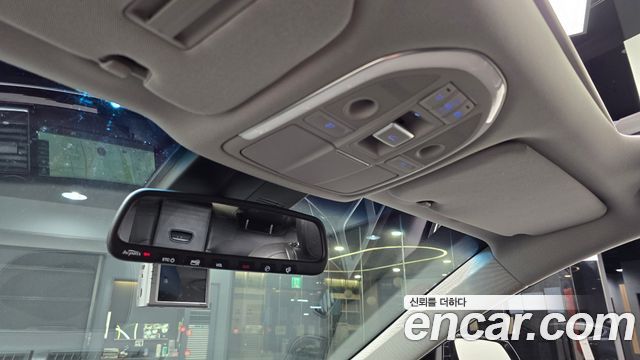 Hyundai Genesis 2016 — photo 31