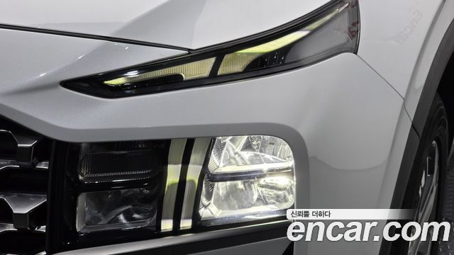 Hyundai Santafe 2023 — photo 8