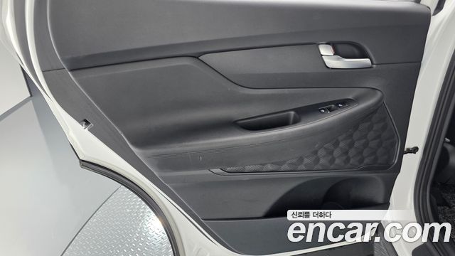 Hyundai Santafe 2023 — photo 15