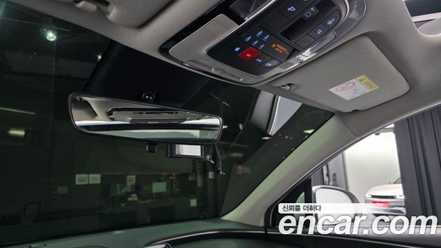 Hyundai Santafe 2023 — photo 32