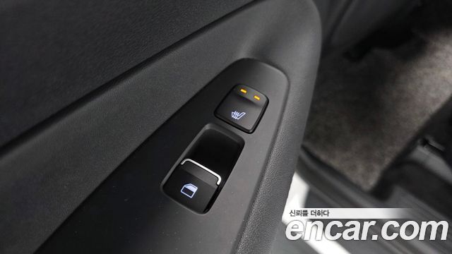 Hyundai Santafe 2023 — photo 33