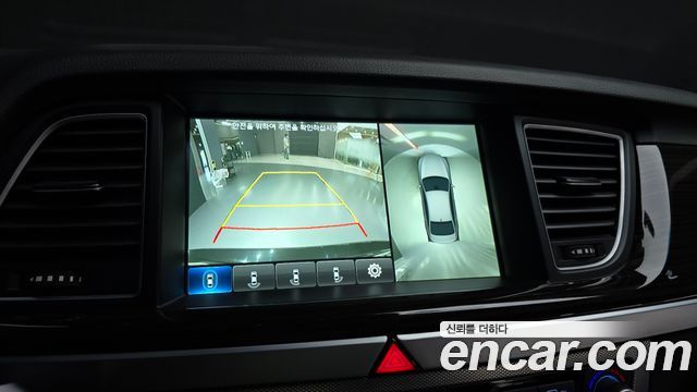 Genesis G80 2018 — photo 21