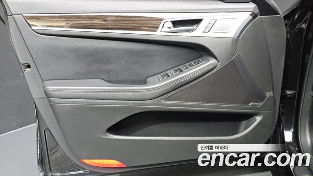 Genesis G80 2018 — photo 14