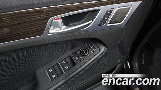 Genesis G80 2018 — photo 30