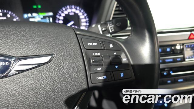 Genesis G80 2018 — photo 31