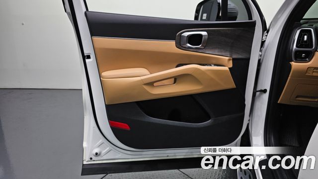 Kia Sorento 2022 — photo 14