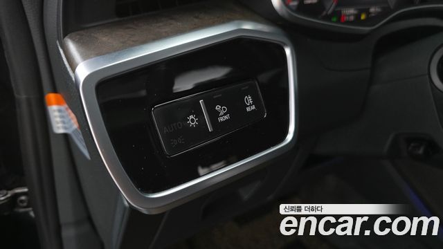 Audi A7 2020 — photo 25