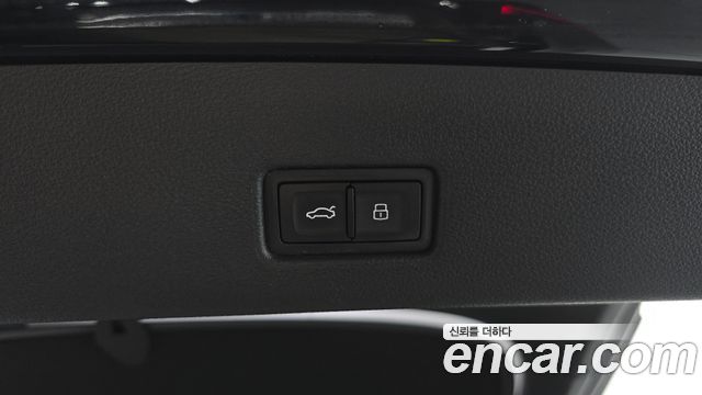 Audi A7 2020 — photo 26
