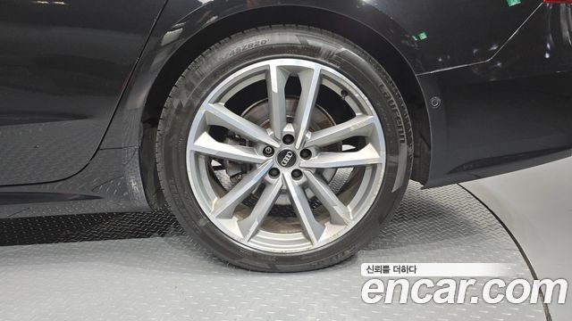 Audi A7 2020 — photo 7