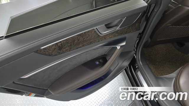 Audi A7 2020 — photo 15