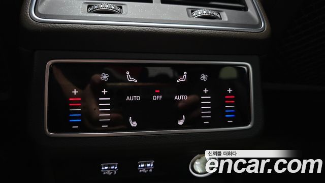 Audi A7 2020 — photo 28