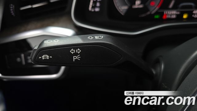 Audi A7 2020 — photo 32