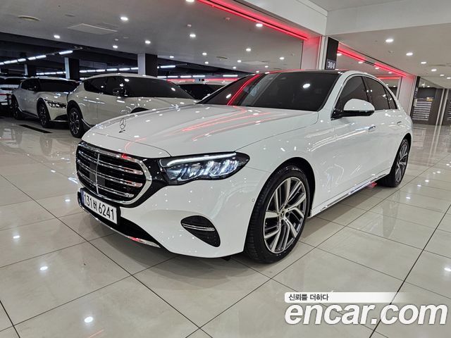 Mercedes-Benz E-Class 2024 — photo 1