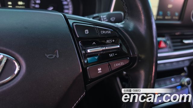 Hyundai Grandeur 2018 — photo 17