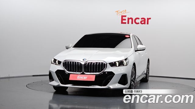 BMW 5-Series 2026 — photo 3