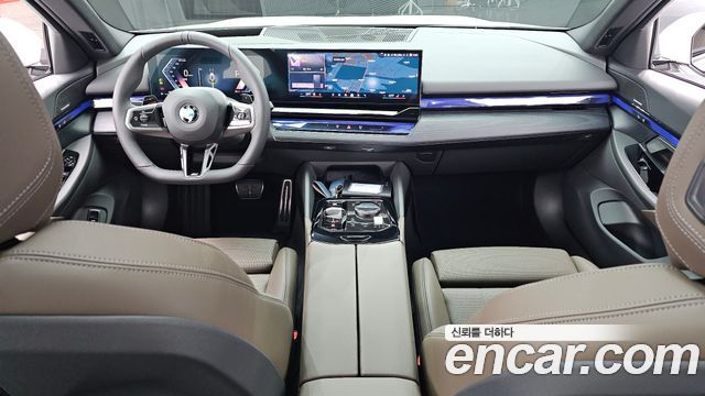 BMW 5-Series 2026 — photo 10