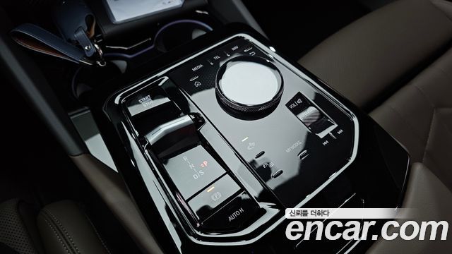 BMW 5-Series 2026 — photo 12