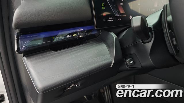 BMW 5-Series 2026 — photo 24
