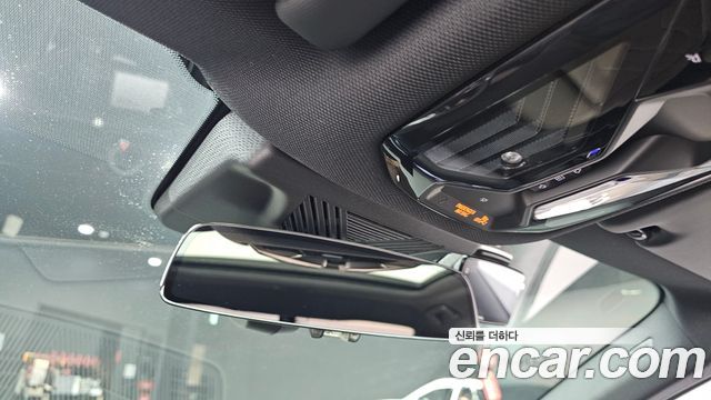 BMW 5-Series 2026 — photo 25