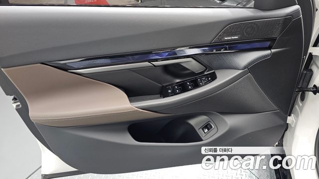 BMW 5-Series 2026 — photo 14