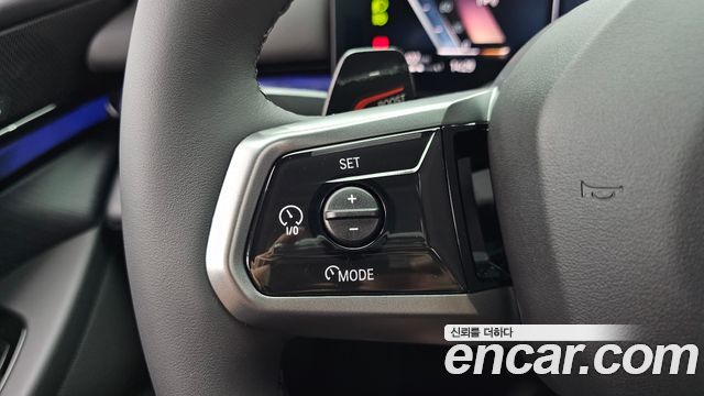 BMW 5-Series 2026 — photo 28