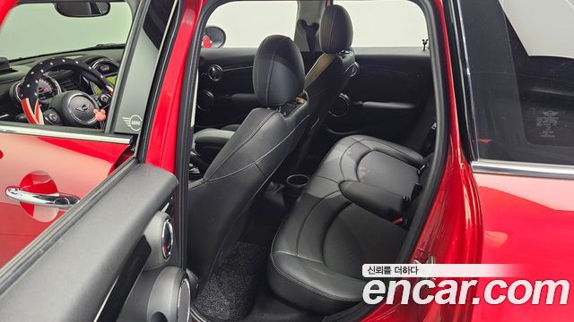 Mini Cooper 2020 — photo 11