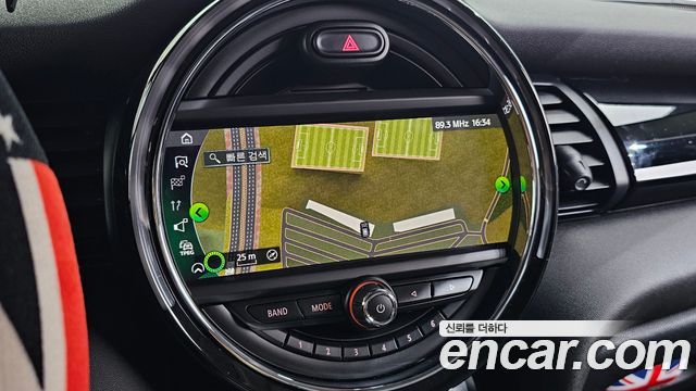 Mini Cooper 2020 — photo 15