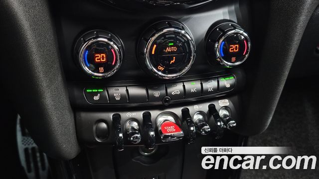 Mini Cooper 2020 — photo 17