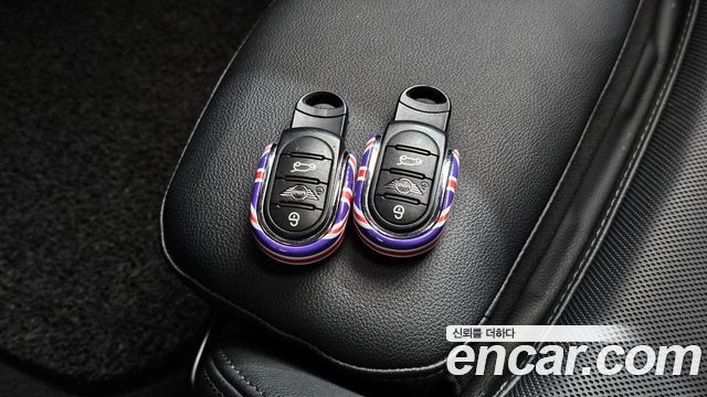 Mini Cooper 2020 — photo 20