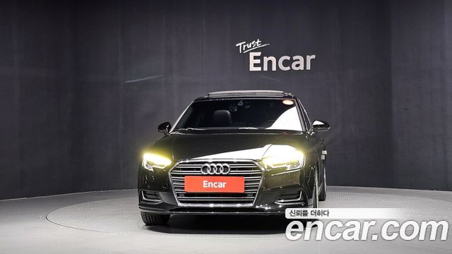 Audi A3 2018 — photo 3