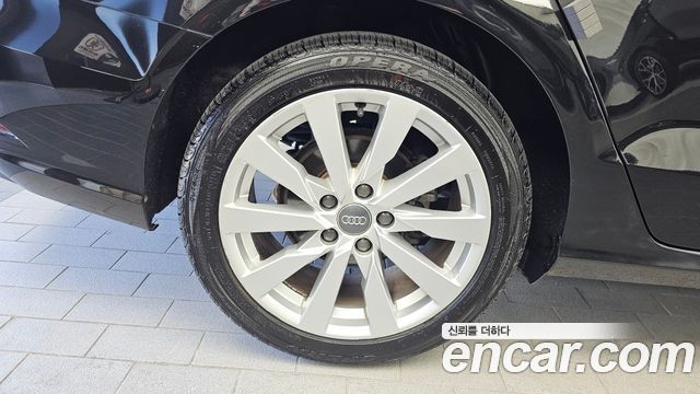 Audi A3 2018 — photo 5