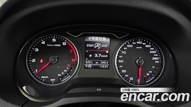 Audi A3 2018 — photo 11