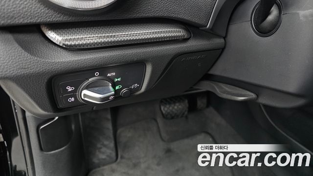 Audi A3 2018 — photo 20