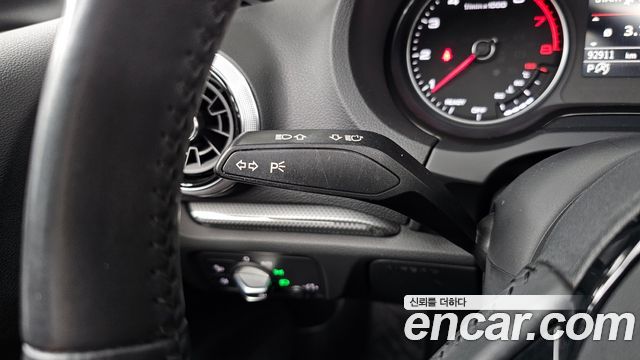 Audi A3 2018 — photo 29