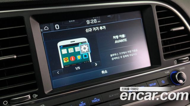 Hyundai AVANTE 2018 — photo 21