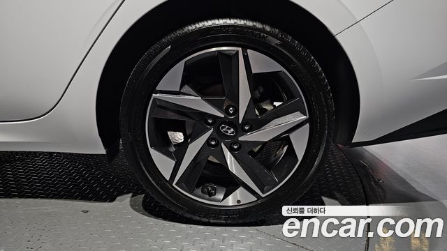 Hyundai AVANTE 2022 — photo 7
