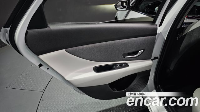 Hyundai AVANTE 2022 — photo 15