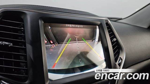 Jeep Cherokee 2019 — photo 20