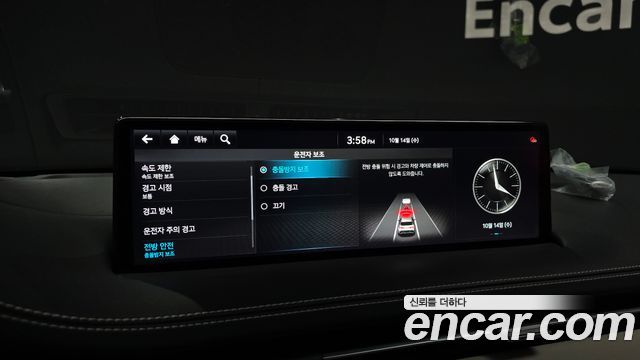 Genesis GV70 2022 — photo 21