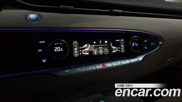 Genesis GV70 2022 — photo 25