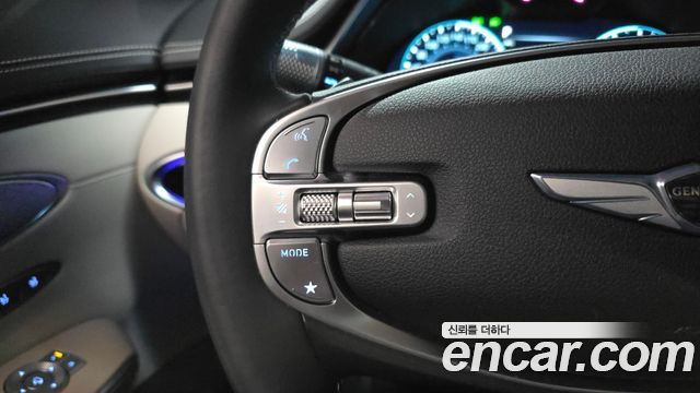 Genesis GV70 2022 — photo 31