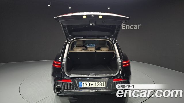 Genesis GV70 2022 — photo 35