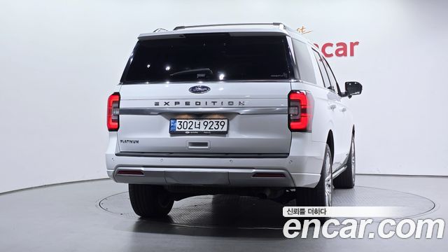 Ford Expedition 2022 — photo 4