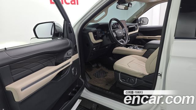 Ford Expedition 2022 — photo 13