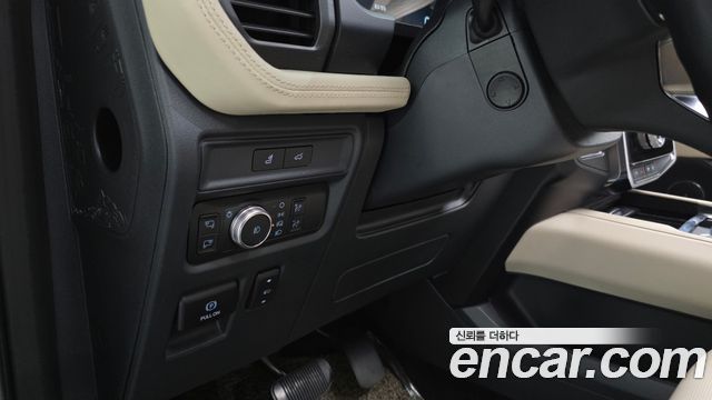 Ford Expedition 2022 — photo 26