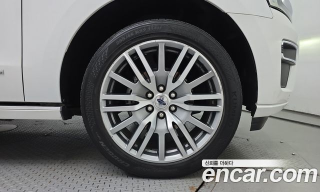 Ford Expedition 2022 — photo 7