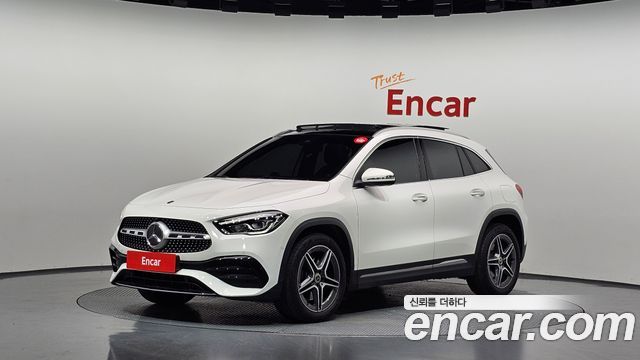 Mercedes-Benz GLA-Class 2020 — photo 1