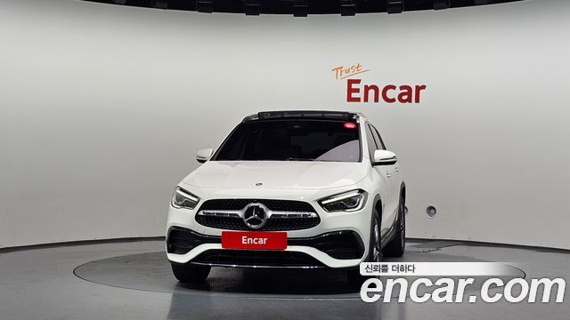 Mercedes-Benz GLA-Class 2020 — photo 3