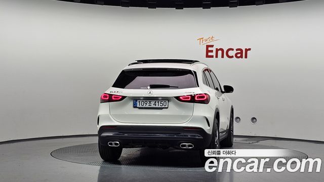 Mercedes-Benz GLA-Class 2020 — photo 4