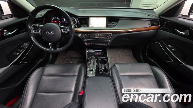 Kia K7 2017 — photo 10